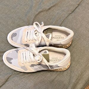 Valentino Women's White and Gray Camouflage Rockrunner